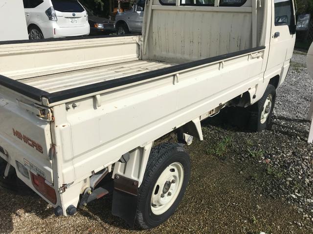 4WD・4速マニュアル車・走行距離40461km実走行・最大積載量350kg(18枚目)