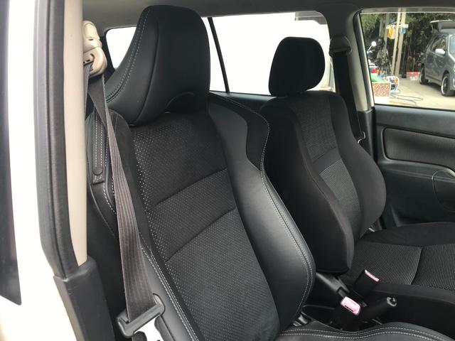 U 4WD 5速マニュアル車 2インチリフトアップ公認 15インチブロックタイヤ サブウーファー シート変更 メモリーナビ フルセグTV DVD再生(27枚目)