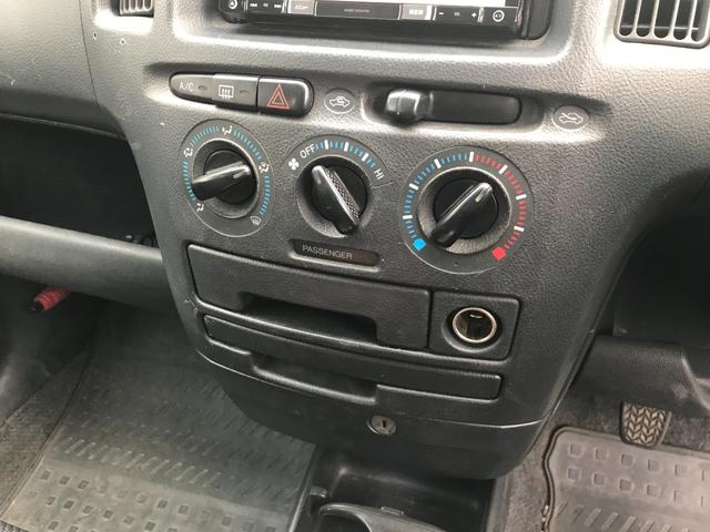 U 4WD 5速マニュアル車 2インチリフトアップ公認 15インチブロックタイヤ サブウーファー シート変更 メモリーナビ フルセグTV DVD再生(34枚目)