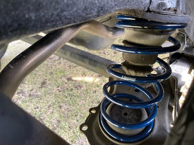 エッセ Ｘ　リフトアップカスタム　車検Ｒ９年１１月　４ＡＴ　電動格納ウインカーミラー　リフトアップサス　１４インチＡ／Ｔタイヤ（22枚目）