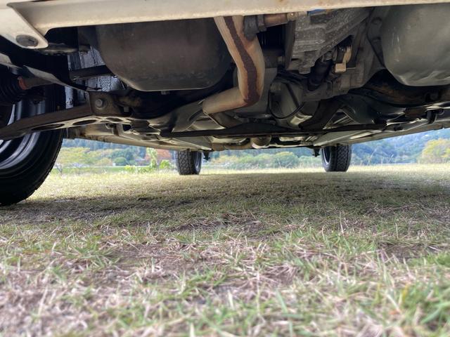 エッセ Ｘ　リフトアップカスタム　車検Ｒ９年１１月　４ＡＴ　電動格納ウインカーミラー　リフトアップサス　１４インチＡ／Ｔタイヤ（23枚目）