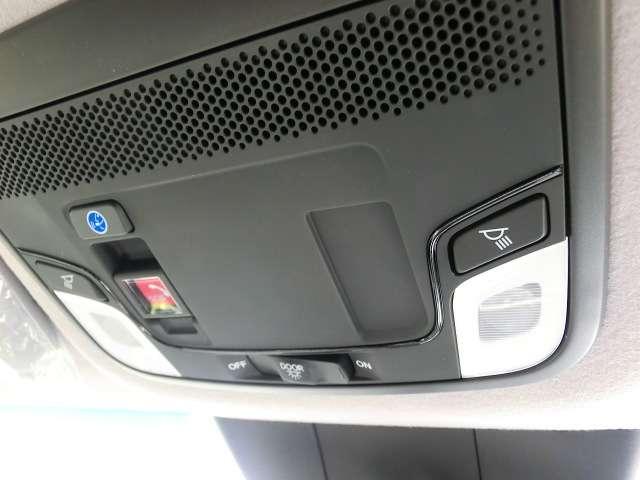 e:HEVネス ワンオーナー車 記録簿 禁煙車 ナビフルセグTV バックカメラ スマートキー LEDヘッドライト 衝突軽減ブレーキ(15枚目)