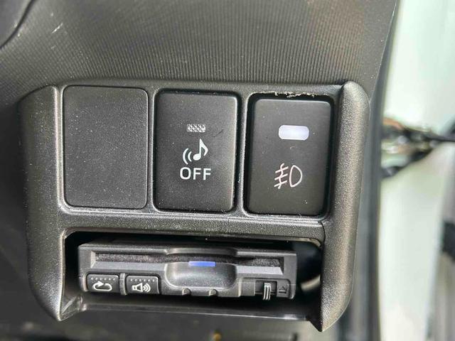 アクア Ｇ　ＥＴＣ　バックカメラ　ＴＶ　アルミホイール　スマートキー　電動格納ミラー　ＣＶＴ　衝突安全ボディ　ＡＢＳ　ＥＳＣ　エアコン　パワーステアリング（9枚目）