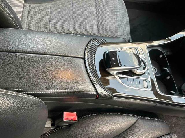 Ｃクラスステーションワゴン 　ドライブレコーダー　オートクルーズコントロール　衝突被害軽減システム　アルミホイール　パワーシート　スマートキー　アイドリングストップ　電動格納ミラー　シートヒーター　ＡＴ　盗難防止システム（5枚目）