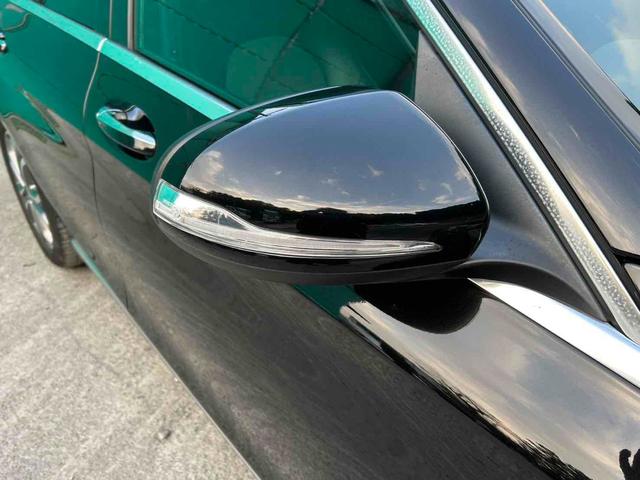 Ｃクラスステーションワゴン 　ドライブレコーダー　オートクルーズコントロール　衝突被害軽減システム　アルミホイール　パワーシート　スマートキー　アイドリングストップ　電動格納ミラー　シートヒーター　ＡＴ　盗難防止システム（18枚目）