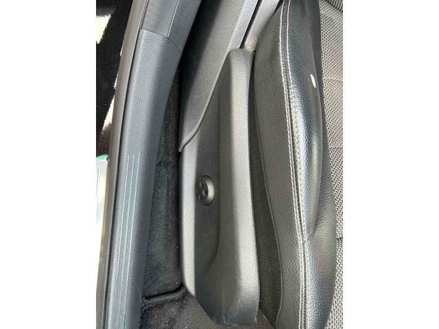 Ｃクラスステーションワゴン 　ドライブレコーダー　オートクルーズコントロール　衝突被害軽減システム　アルミホイール　パワーシート　スマートキー　アイドリングストップ　電動格納ミラー　シートヒーター　ＡＴ　盗難防止システム（32枚目）