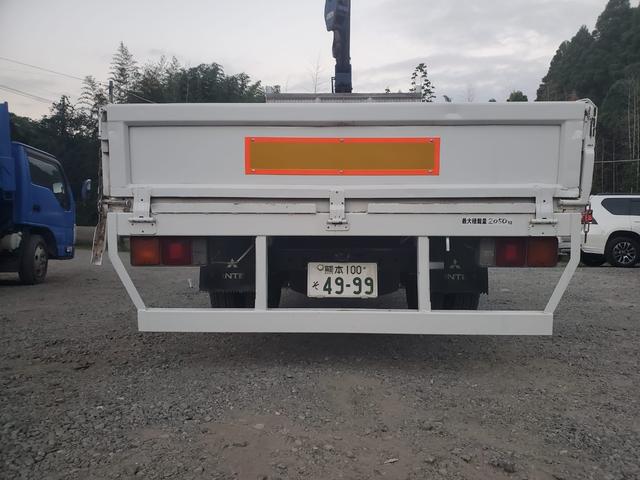 キャンター 　５段クレーン付　３トン車（3枚目）