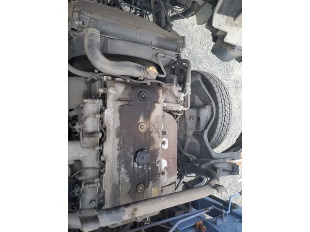 キャンター 　５段クレーン付　３トン車（16枚目）
