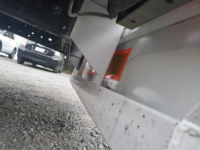 キャンター 　５段クレーン付　３トン車（20枚目）