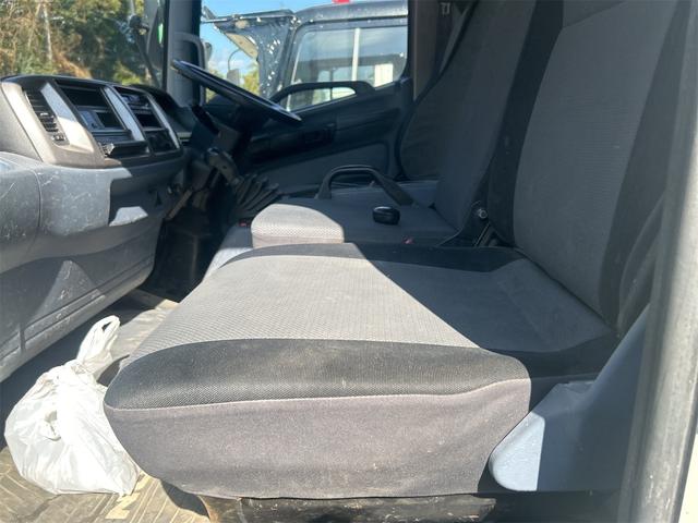 レンジャープロ ダンプ AT 後輪ダブル ETC 電動格納ミラー エアコン パワーウィンドウ 運転席エアバッグ(21枚目)