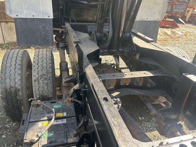 ヒノレンジャー ダンプ MT 後輪ダブル 電動格納ミラー エアコン パワーウィンドウ 運転席エアバッグ(12枚目)