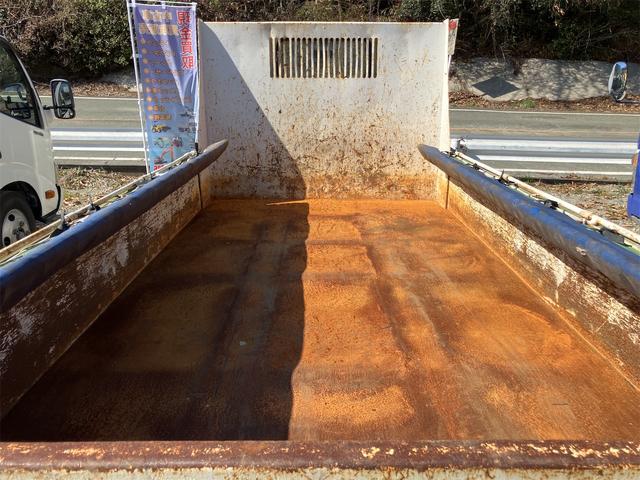 デュトロ 　ＭＴ　後輪ダブル　アイドリングストップ　電動格納ミラー　ＥＳＣ　エアコン　パワーウィンドウ　運転席エアバッグ（10枚目）