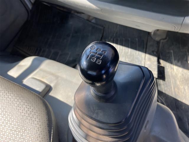 デュトロ 　ＭＴ　後輪ダブル　アイドリングストップ　電動格納ミラー　ＥＳＣ　エアコン　パワーウィンドウ　運転席エアバッグ（17枚目）