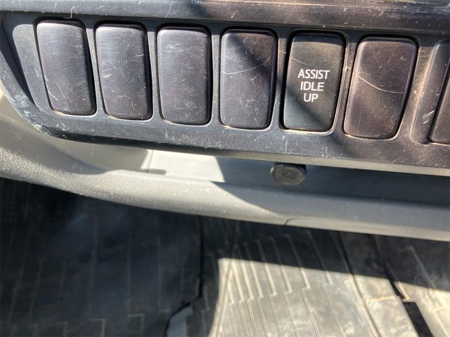 デュトロ 　ＭＴ　後輪ダブル　アイドリングストップ　電動格納ミラー　ＥＳＣ　エアコン　パワーウィンドウ　運転席エアバッグ（19枚目）