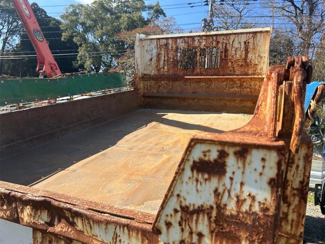 キャンター MT 後輪ダブル 電動格納ミラー ESC エアコン パワーウィンドウ 運転席エアバッグ ミュージックプレイヤー接続可(17枚目)