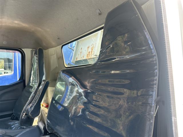 キャンター MT 後輪ダブル 電動格納ミラー ESC エアコン パワーウィンドウ 運転席エアバッグ ミュージックプレイヤー接続可(22枚目)