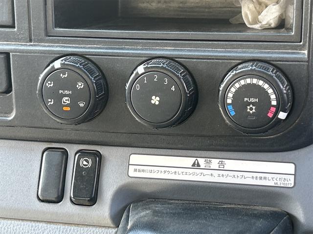 キャンター MT 後輪ダブル 電動格納ミラー ESC エアコン パワーウィンドウ 運転席エアバッグ ミュージックプレイヤー接続可(30枚目)