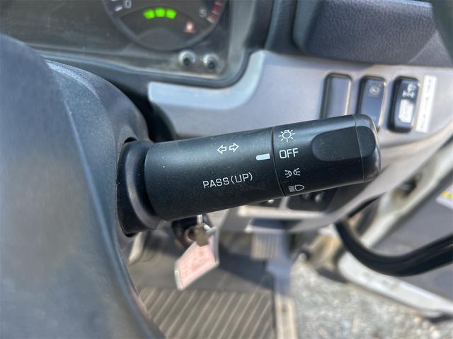 キャンター MT 後輪ダブル 電動格納ミラー ESC エアコン パワーウィンドウ 運転席エアバッグ ミュージックプレイヤー接続可(35枚目)