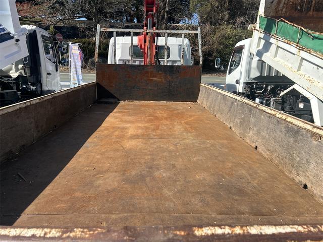 キャンター MT 後輪ダブル ETC アルミホイール エアコン パワーウィンドウ 運転席エアバッグ CD(16枚目)