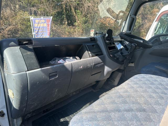 キャンター MT 後輪ダブル ETC アルミホイール エアコン パワーウィンドウ 運転席エアバッグ CD(24枚目)