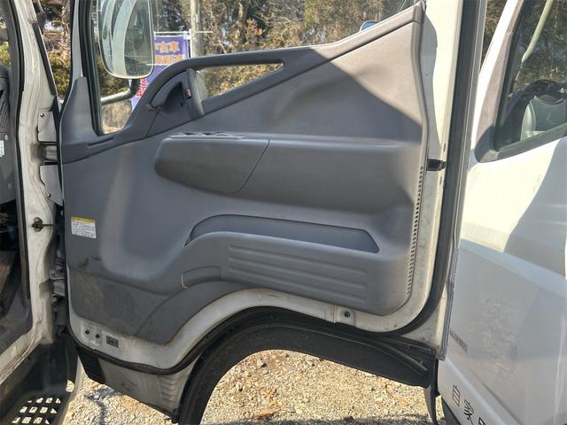 キャンター MT 後輪ダブル ETC アルミホイール エアコン パワーウィンドウ 運転席エアバッグ CD(25枚目)