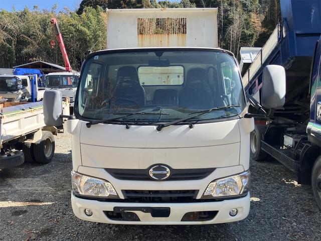 デュトロ 　ＭＴ　後輪ダブル　ＥＴＣ　電動格納ミラー　ＥＳＣ　エアコン　パワーウィンドウ　運転席エアバッグ（2枚目）