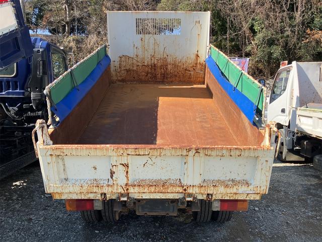 デュトロ 　ＭＴ　後輪ダブル　ＥＴＣ　電動格納ミラー　ＥＳＣ　エアコン　パワーウィンドウ　運転席エアバッグ（9枚目）