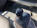 　ＭＴ　後輪ダブル　アイドリングストップ　電動格納ミラー　ＥＳＣ　エアコン　パワーウィンドウ　運転席エアバッグ（17枚目）