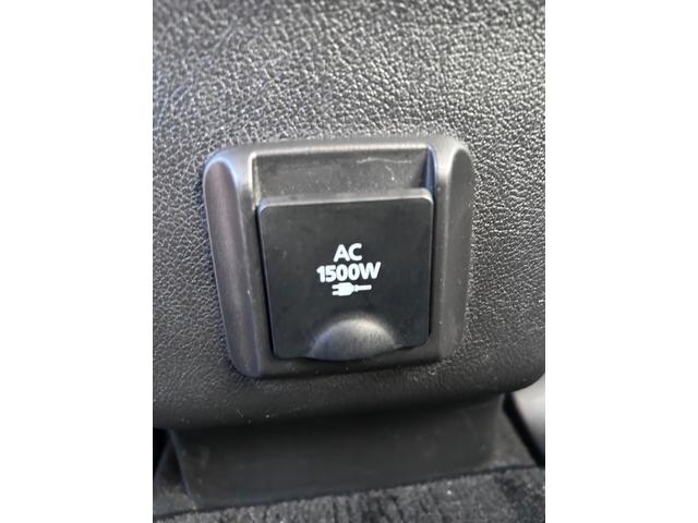 アウトランダーPHEV Gナビパッケージ 4WD ドライブレコーダー ETC オートクルーズコントロール レーンアシスト 衝突被害軽減システム LEDヘッドランプ 電動リアゲート アルミホイール スマートキー シートヒーター 100V電源(30枚目)