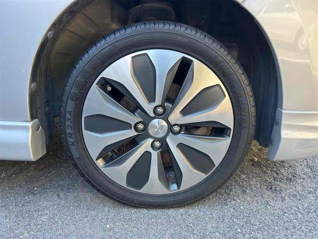 デリカＤ：２ Ｓ　ドライブレコーダー　バックカメラ　ナビ　ＴＶ　オートクルーズコントロール　衝突被害軽減システム　両側電動スライドドア　オートライト　ＨＩＤ　スマートキー　電動格納ミラー　ＣＶＴ　アルミホイール　ＣＤ（20枚目）