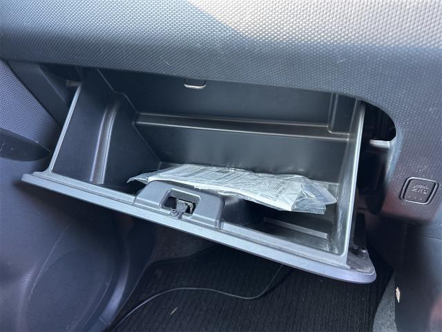 デリカＤ：２ Ｓ　ドライブレコーダー　バックカメラ　ナビ　ＴＶ　オートクルーズコントロール　衝突被害軽減システム　両側電動スライドドア　オートライト　ＨＩＤ　スマートキー　電動格納ミラー　ＣＶＴ　アルミホイール　ＣＤ（40枚目）