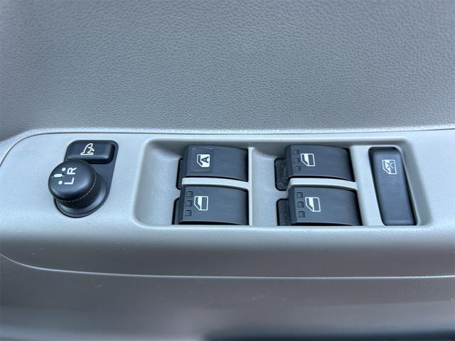 ピクシススペース Ｘ　ＥＴＣ　ナビ　ＴＶ　スマートキー　アイドリングストップ　電動格納ミラー　ベンチシート　ＣＶＴ　盗難防止システム　ＡＢＳ　ＣＤ　ＤＶＤ再生　ＵＳＢ　ミュージックプレイヤー接続可　Ｂｌｕｅｔｏｏｔｈ（11枚目）