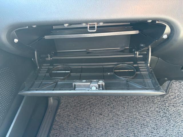 キャラバンバス 　１０人乗り　車いす移動車　自動ステップ　ウェルキャブ　福祉車輌　オーテック　バックカメラ　ナビ（14枚目）