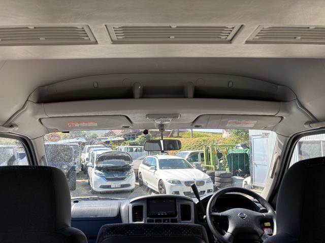 キャラバンバス 　１０人乗り　車いす移動車　自動ステップ　ウェルキャブ　福祉車輌　オーテック　バックカメラ　ナビ（24枚目）