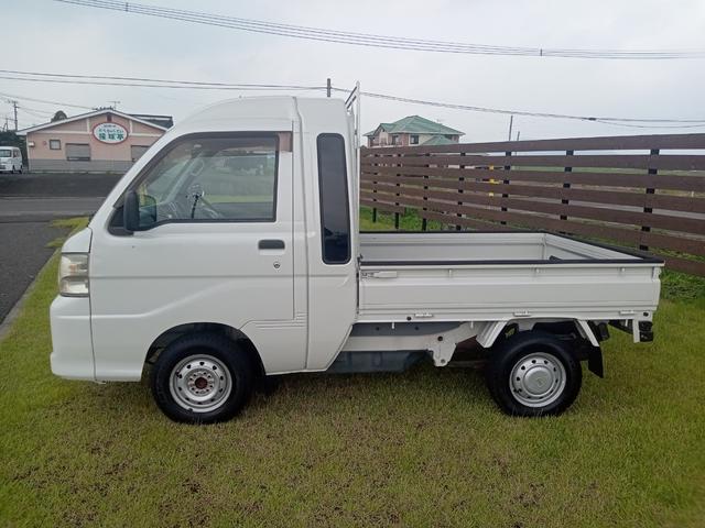 ハイゼットトラック 　グー鑑定証付き　ＭＴ　エアコン　パワーウィンドウ　運転席エアバッグ　ＣＤ（6枚目）