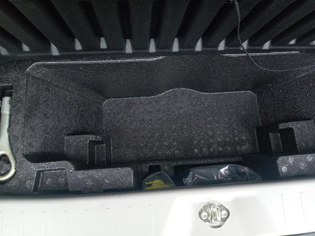 ムーヴ 　グー鑑定証付き　福祉車輌　オートライト　アイドリングストップ　ＣＶＴ　ＡＢＳ　ＥＳＣ　ＣＤ　エアコン　パワーステアリング　パワーウィンドウ（27枚目）