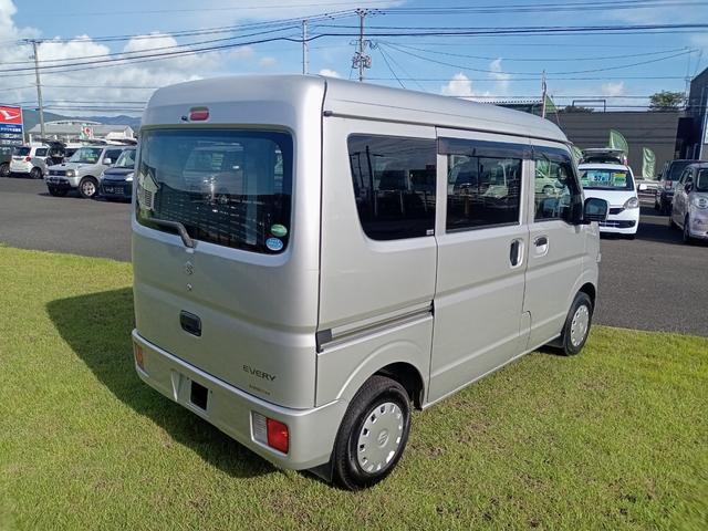 エブリイ ジョイン　グー鑑定証付き　ＭＴ　両側スライドドア　電動格納ミラー　盗難防止システム　ＡＢＳ　エアコン　パワーステアリング　パワーウィンドウ　運転席エアバッグ　助手席エアバッグ　ＣＤ　ミュージックプレイヤー接続可（9枚目）
