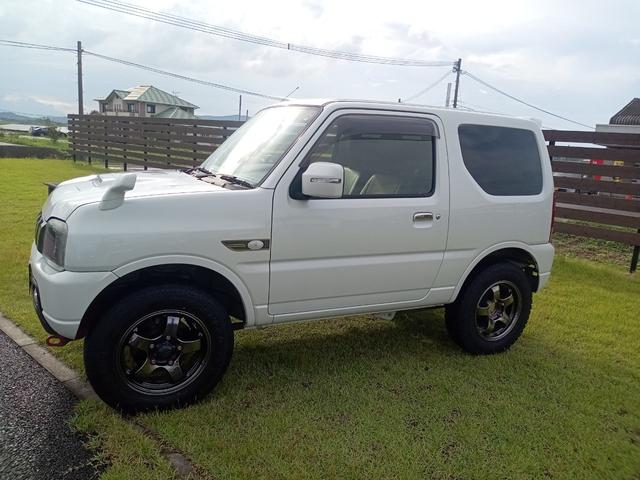 ジムニー ランドベンチャー　グー鑑定証付き　４ＷＤ　ＥＴＣ　ナビ　ＴＶ　キーレスエントリー　電動格納ミラー　シートヒーター　ＡＴ　ＡＢＳ　ＣＤ　ＵＳＢ　Ｂｌｕｅｔｏｏｔｈ　アルミホイール　衝突安全ボディ　エアコン（15枚目）