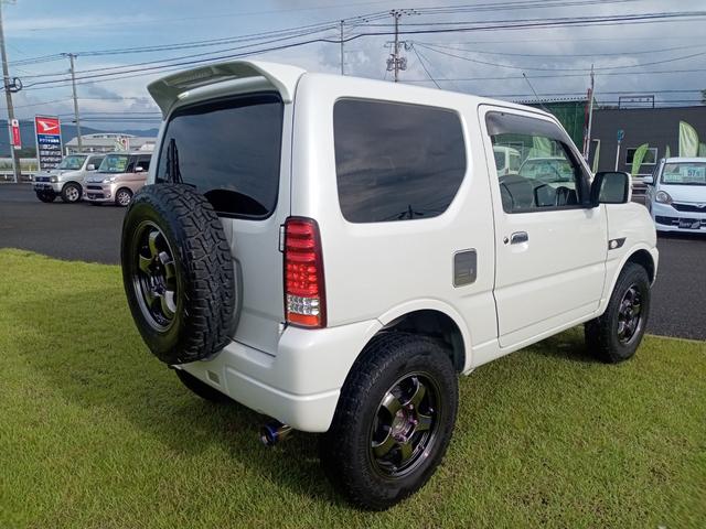 ジムニー ランドベンチャー　グー鑑定証付き　４ＷＤ　ＥＴＣ　ナビ　ＴＶ　キーレスエントリー　電動格納ミラー　シートヒーター　ＡＴ　ＡＢＳ　ＣＤ　ＵＳＢ　Ｂｌｕｅｔｏｏｔｈ　アルミホイール　衝突安全ボディ　エアコン（22枚目）