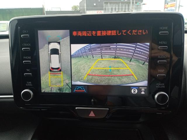 ヤリスクロス ハイブリッドＺ　ＥＴＣ　全周囲カメラ　オートクルーズコントロール　レーンアシスト　パワーシート　衝突被害軽減システム　オートマチックハイビーム　オートライト　ＬＥＤヘッドランプ　アルミホイール　スマートキー（3枚目）