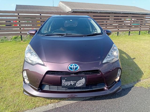 アクア Ｇ　バックカメラ　ナビ　ＴＶ　アルミホイール　オートライト　スマートキー　電動格納ミラー　ＣＶＴ　衝突安全ボディ　ＡＢＳ　ＥＳＣ　Ｂｌｕｅｔｏｏｔｈ　エアコン　パワーステアリング　パワーウィンドウ（12枚目）