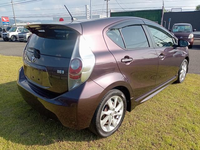 アクア Ｇ　バックカメラ　ナビ　ＴＶ　アルミホイール　オートライト　スマートキー　電動格納ミラー　ＣＶＴ　衝突安全ボディ　ＡＢＳ　ＥＳＣ　Ｂｌｕｅｔｏｏｔｈ　エアコン　パワーステアリング　パワーウィンドウ（15枚目）