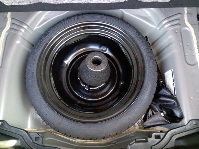 アクア Ｇ　バックカメラ　ナビ　ＴＶ　アルミホイール　オートライト　スマートキー　電動格納ミラー　ＣＶＴ　衝突安全ボディ　ＡＢＳ　ＥＳＣ　Ｂｌｕｅｔｏｏｔｈ　エアコン　パワーステアリング　パワーウィンドウ（31枚目）