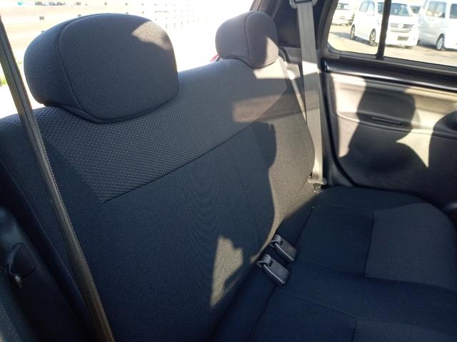 エッセ カスタム　キーレスエントリー　電動格納ミラー　ＡＴ　盗難防止システム　ＣＤ　アルミホイール　衝突安全ボディ　エアコン　パワーステアリング　パワーウィンドウ（11枚目）