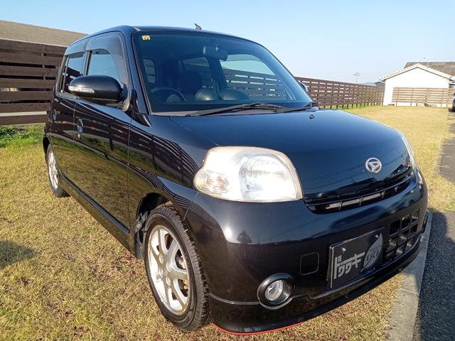 エッセ カスタム　キーレスエントリー　電動格納ミラー　ＡＴ　盗難防止システム　ＣＤ　アルミホイール　衝突安全ボディ　エアコン　パワーステアリング　パワーウィンドウ（13枚目）