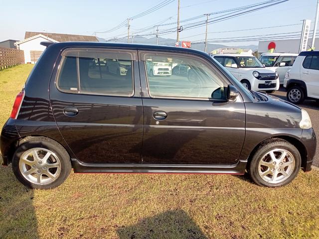 エッセ カスタム　キーレスエントリー　電動格納ミラー　ＡＴ　盗難防止システム　ＣＤ　アルミホイール　衝突安全ボディ　エアコン　パワーステアリング　パワーウィンドウ（14枚目）