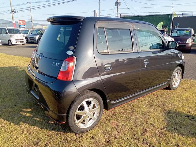 エッセ カスタム　キーレスエントリー　電動格納ミラー　ＡＴ　盗難防止システム　ＣＤ　アルミホイール　衝突安全ボディ　エアコン　パワーステアリング　パワーウィンドウ（23枚目）