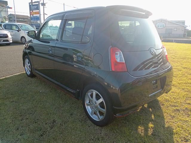 エッセ カスタム　キーレスエントリー　電動格納ミラー　ＡＴ　盗難防止システム　ＣＤ　アルミホイール　衝突安全ボディ　エアコン　パワーステアリング　パワーウィンドウ（24枚目）