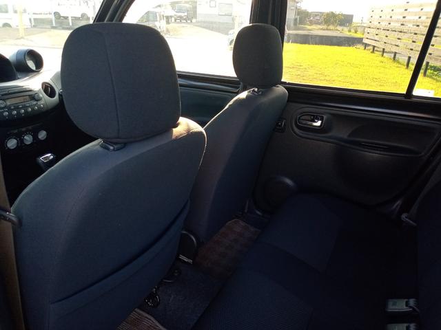 エッセ カスタム　キーレスエントリー　電動格納ミラー　ＡＴ　盗難防止システム　ＣＤ　アルミホイール　衝突安全ボディ　エアコン　パワーステアリング　パワーウィンドウ（39枚目）