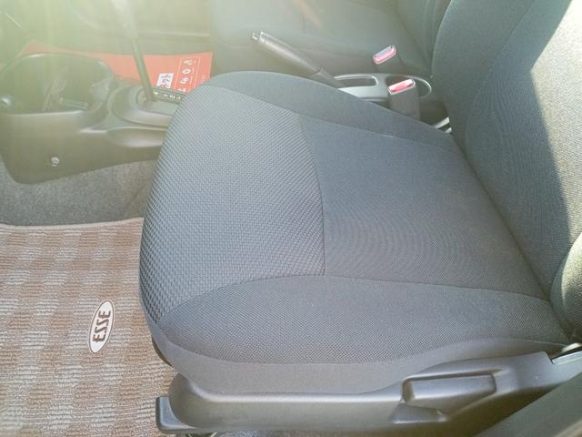 エッセ カスタム　キーレスエントリー　電動格納ミラー　ＡＴ　盗難防止システム　ＣＤ　アルミホイール　衝突安全ボディ　エアコン　パワーステアリング　パワーウィンドウ（48枚目）